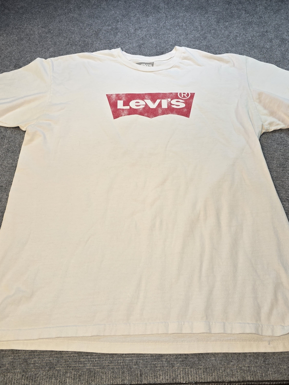 Levi’s Batwing Logo T-Shirt Men’s XL White Red Distressed Graphic Tee